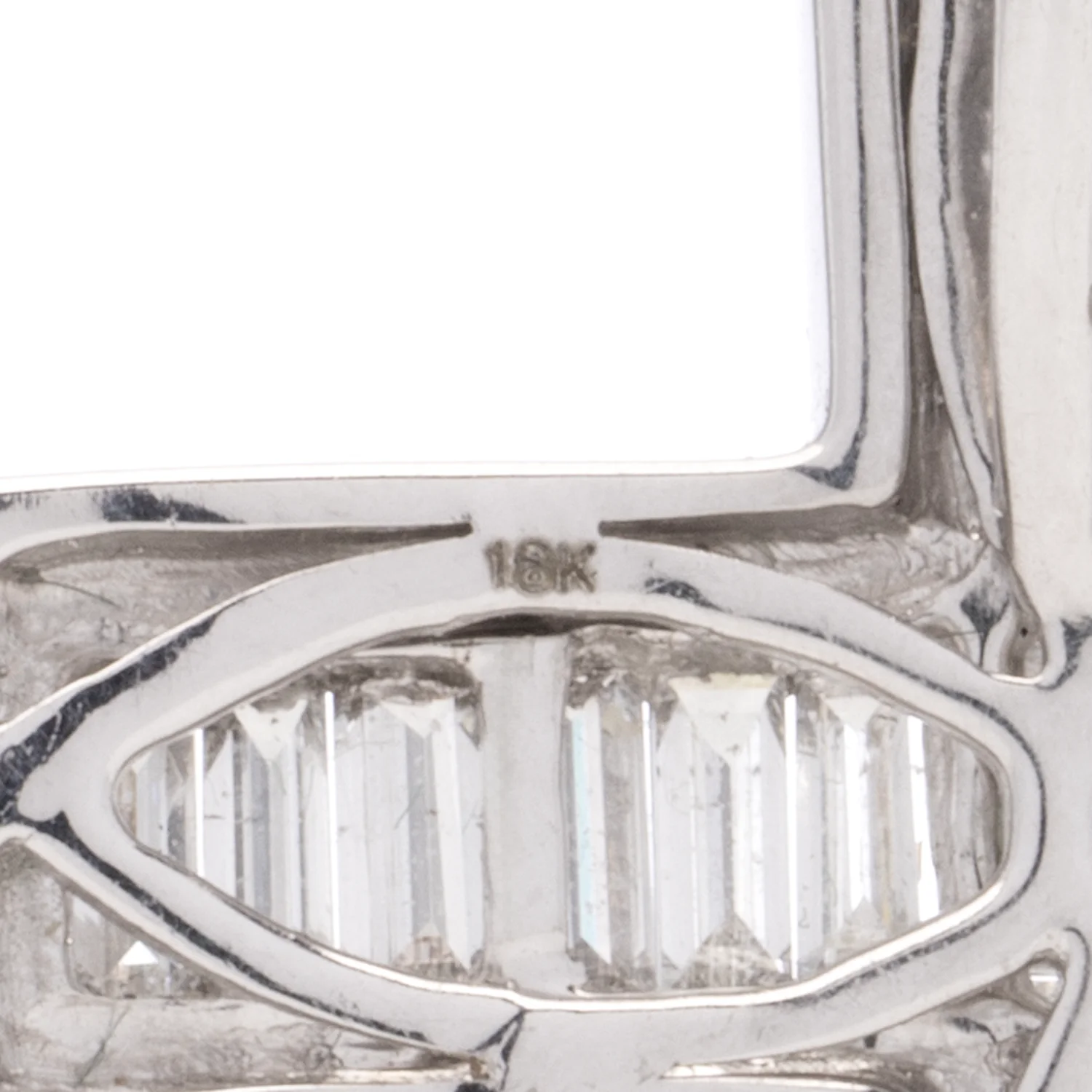 18ct White Gold Diamond Cross Pendant - Image 5