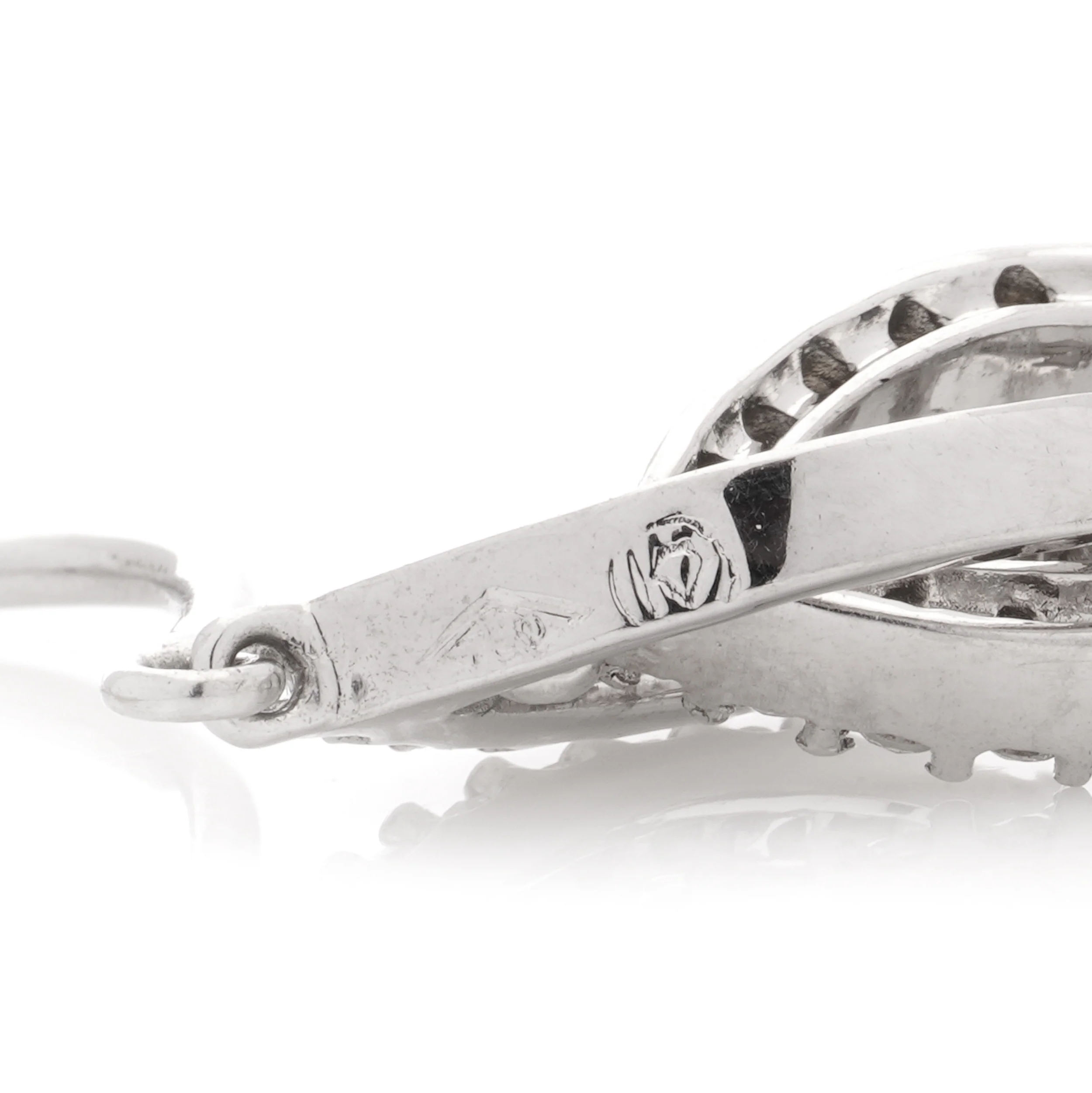 18ct White Gold & Diamond Drop Earrings - Image 4
