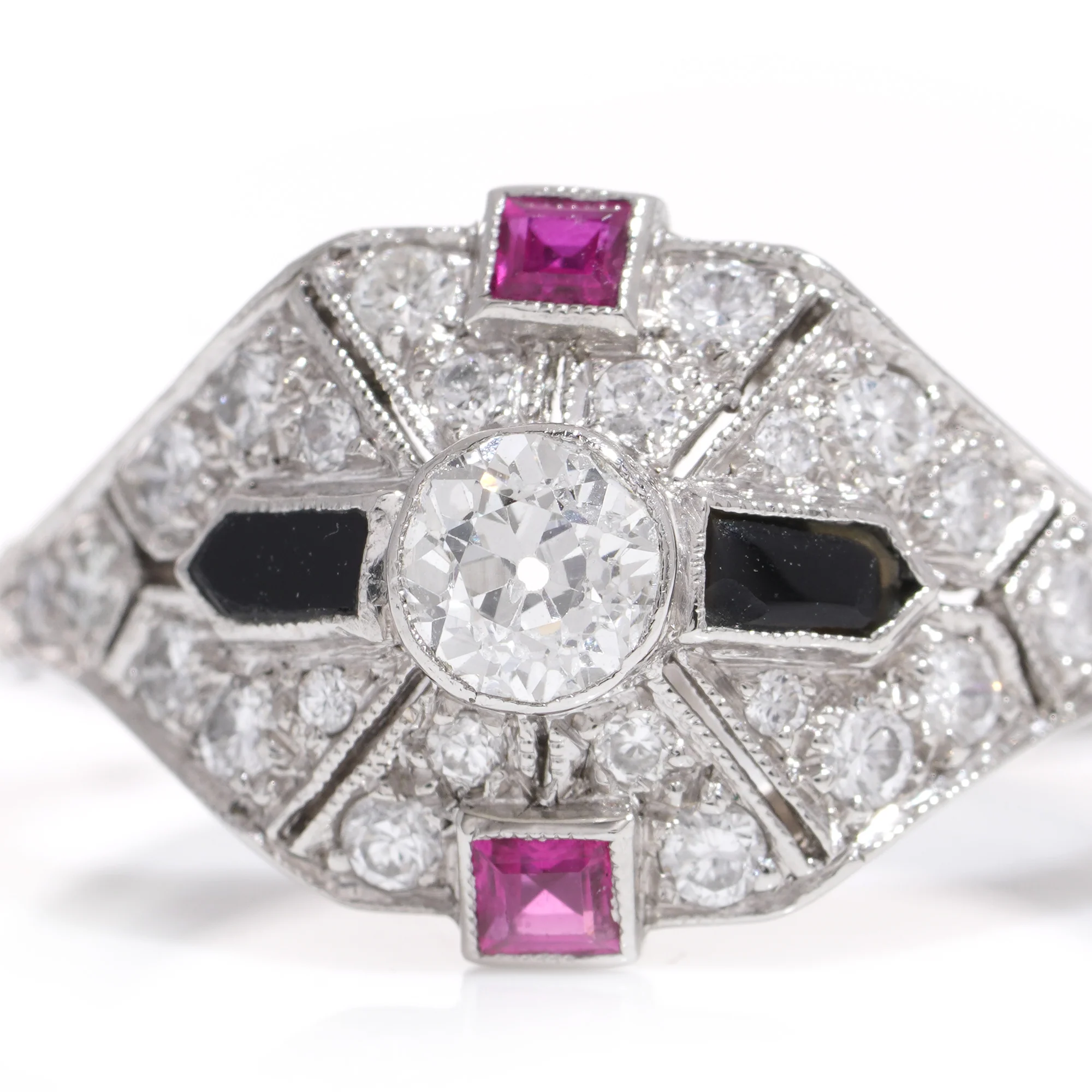 Art Deco Diamond, Ruby and Onyx Ring - Image 3