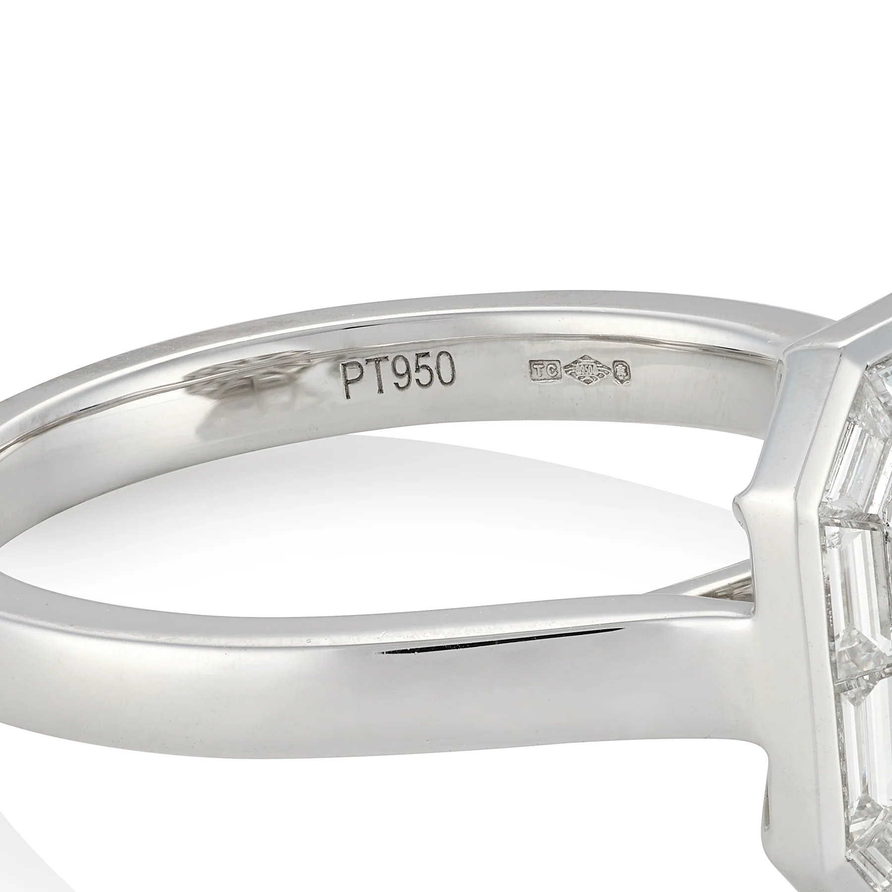 Art Deco Style Platinum Diamond Ring - Image 4