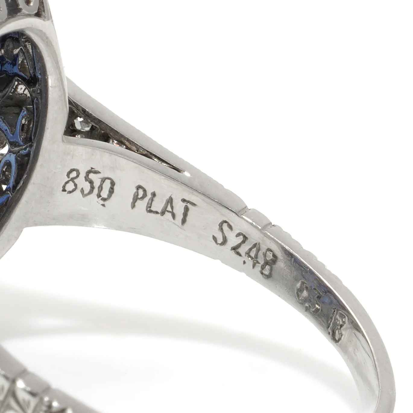Art Deco Style Sapphire & Diamond Ring - Image 5