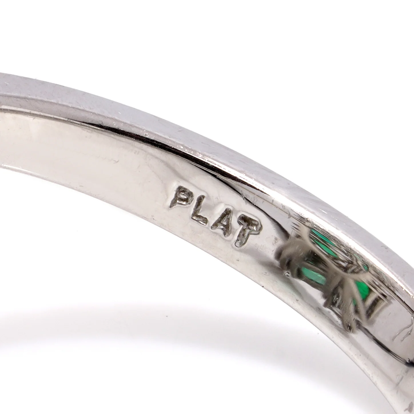 Emerald and Diamond Ring - Image 5