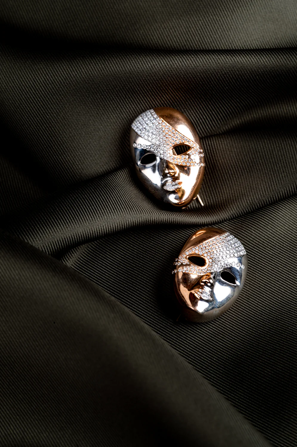 Masquerade Mask Brooches - Image 5