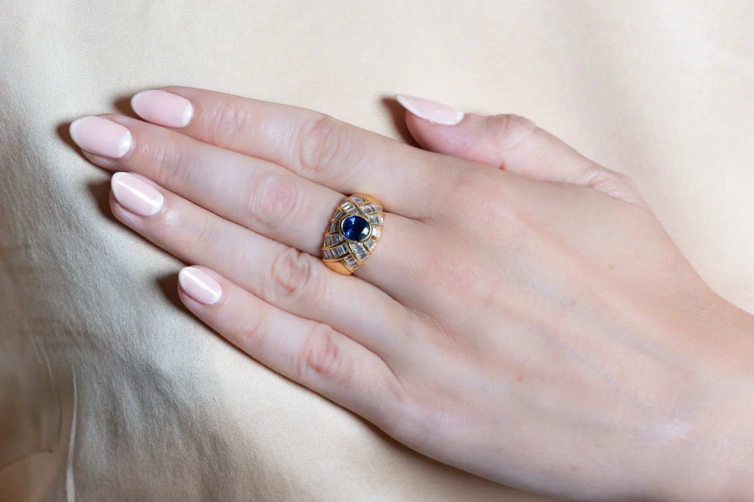Vintage Sapphire & Diamond Ring - Image 7